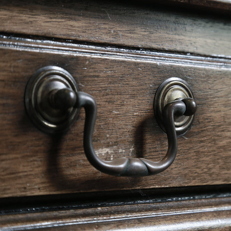 antique and vintage cabinet pulls and knobs