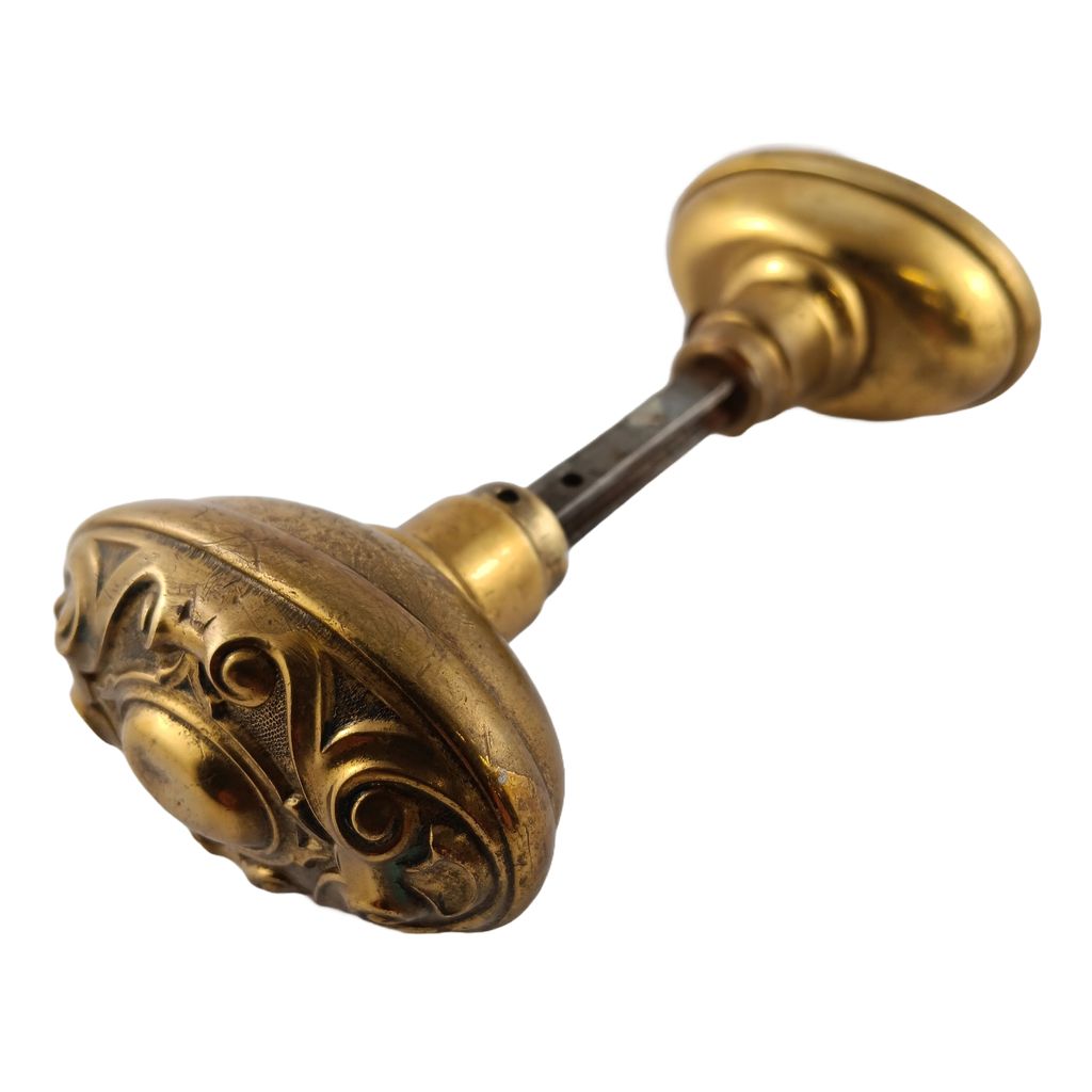 Yale & Towne Meridian Doorknob Set image 0