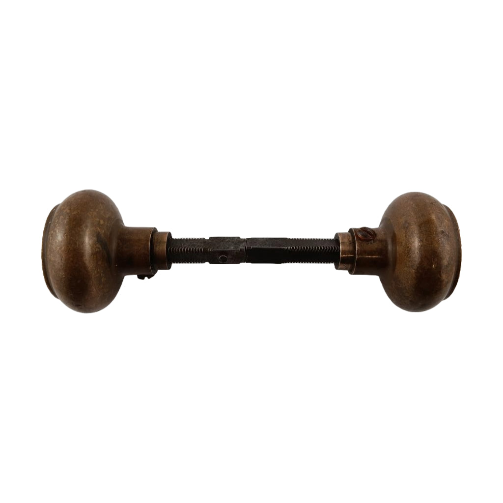 Yale & Towne Warwick Doorknob Set image 1