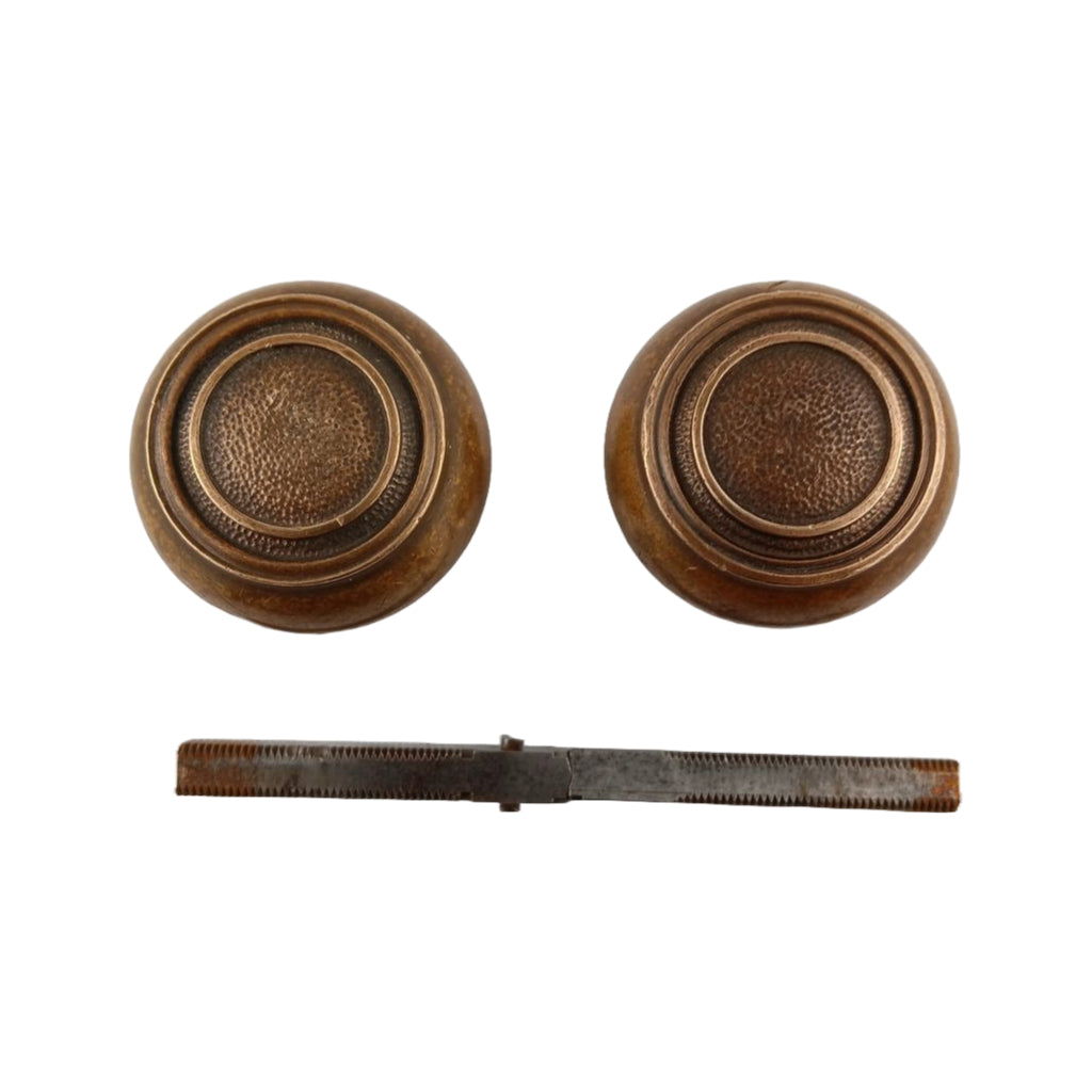 Yale & Towne Warwick Doorknob Set image 2