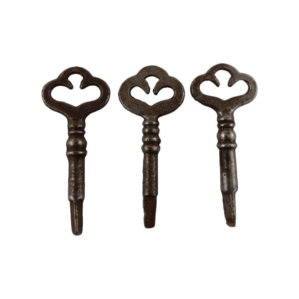 Vintage Sewing Cabinet/Lid Key- Triangular 2 image 2